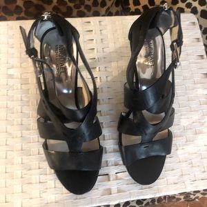 Michael Kors black leather shoe